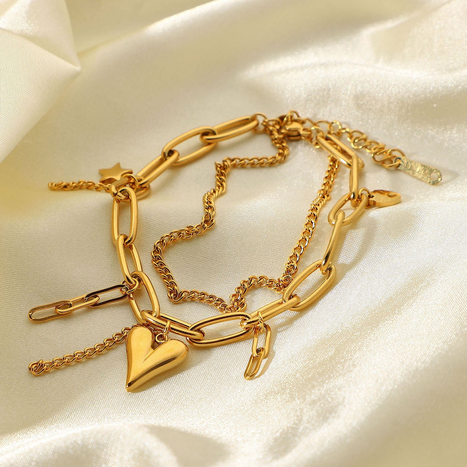 Pulsera de doble capa de estrella de oro de acero inoxidable de acero inoxidable de 2 dimensiones de acero inoxidable de acero inoxidable de 18k